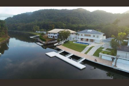 2_photo/94cdff868b.2f15d505e37c7ac5-ATLAS-0dc187df-36f0-4045-8639-c3d29e35a96b.jpg de casa à venda com 4 quartos, 700m² em Balneario Praia do Pernambuco, Guarujá