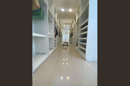 32_photo/94cdff868b.2f15d505e37c7ac5-ATLAS-7765b8dd-32ff-42e5-800e-0c06c50c7c5f.jpg de casa à venda com 4 quartos, 600m² em Balneario Praia do Pernambuco, Guarujá