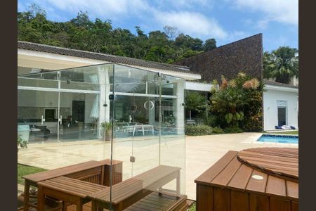 2_photo/94cdff868b.2f15d505e37c7ac5-ATLAS-aef99d1b-cb6b-415a-97b9-3e57f8a8f675.jpg de casa à venda com 4 quartos, 600m² em Balneario Praia do Pernambuco, Guarujá