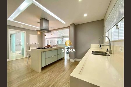 21_photo/94cdff885b.0bf895571deddd4a-ATLAS-4dcd9018-e5c4-49e6-81ad-206b2a50c714.jpg de casa à venda com 5 quartos, 406m² em Balneario Praia do Pernambuco, Guarujá