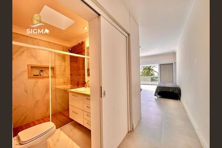 3_photo/94cdff885b.6618d879b31b9a75-ATLAS-eca63a9c-fbfc-4a34-ad2b-d8ed89b99c8f.jpg de casa à venda com 4 quartos, 800m² em Balneario Praia do Pernambuco, Guarujá