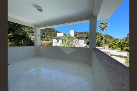 11_photo/94cdff8881.245a7bfbd20dc7e9-ATLAS-e499392c-27da-4005-a971-5bba25e77954.jpg de casa à venda com 5 quartos, 405m² em Balneario Praia do Pernambuco, Guarujá