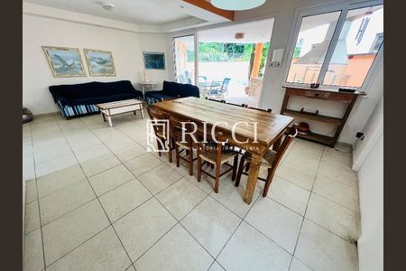 13_photo/94cdff889b.5942de9e05f3e98c-ATLAS-edeac9cd-a4a5-491f-b1e3-4f9a0412d90c.jpg de casa à venda com 3 quartos, 300m² em Bal Pernambuco, Guarujá