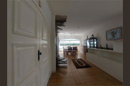 8_photo/94cdff8c55.97484f792a469e2d-ATLAS-2d7aaa51-ed18-474f-88ea-b6181cfd0be6.jpg de casa à venda com 4 quartos, 340m² em Jardim Acapulco, Guarujá