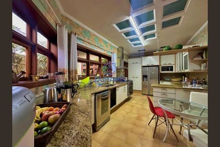 29_photo/94cdff8d07.c38e3c988887c5f2-ATLAS-e5b4edd1-1fce-41aa-9c85-13cdaf61d56b.jpg de casa à venda com 5 quartos, 580m² em Jardim Acapulco, Guarujá