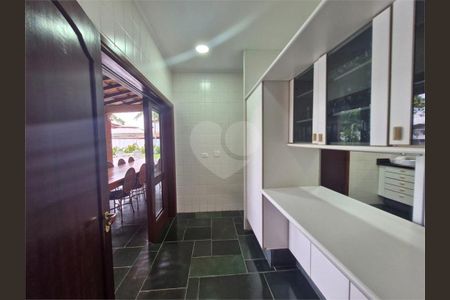 79_photo/94cdff8de7.0bf895571deddd4a-ATLAS-6a466b88-2c68-4b06-85e7-e2baeb7b3f34.jpg de casa à venda com 5 quartos, 500m² em Jardim Acapulco, Guarujá