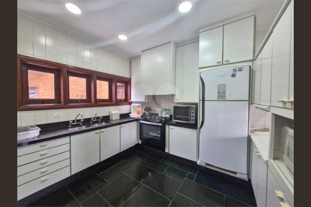 83_photo/94cdff8de7.0bf895571deddd4a-ATLAS-6a87dda9-e678-41ea-b19c-108459ef0c03.jpg de casa à venda com 5 quartos, 500m² em Jardim Acapulco, Guarujá