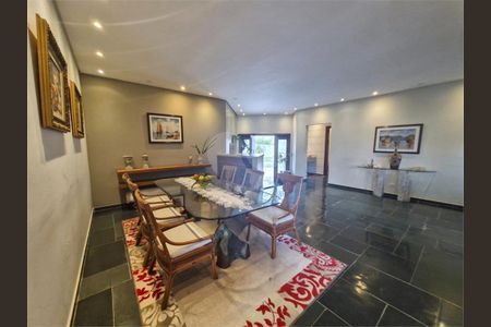 21_photo/94cdff8de7.0bf895571deddd4a-ATLAS-b5a5dd61-28a9-4c4b-9ba9-c42ac2bb01e7.jpg de casa à venda com 5 quartos, 500m² em Jardim Acapulco, Guarujá