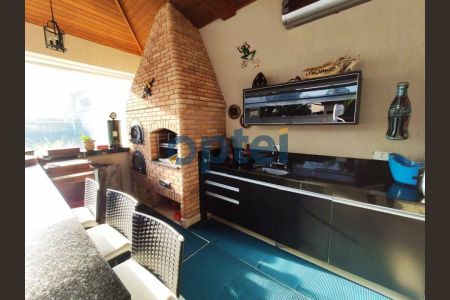 8_photo/94cdff8e0d.04c16ff0d284adb7-ATLAS-7bdf9d1b-e257-4fd8-95e4-3d3e05b4e194.jpg de casa à venda com 7 quartos, 500m² em Jardim Acapulco, Guarujá