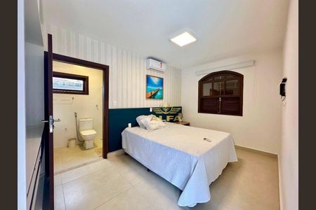 2_photo/94cdff8e3b.f279df7ab7105e24-ATLAS-1892da20-695e-459d-a48d-6f9c2f0fbdab.jpg de casa à venda com 4 quartos, 285m² em Jardim Acapulco, Guarujá