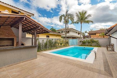 1_photo/94cdff8e3b.f279df7ab7105e24-ATLAS-401173af-2dee-44e5-a970-c8aab0d5313a.jpg de casa à venda com 4 quartos, 285m² em Jardim Acapulco, Guarujá