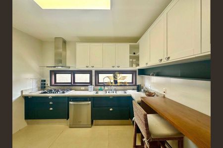 7_photo/94cdff8e3b.f279df7ab7105e24-ATLAS-c443e458-86e5-4985-8db8-40a7507ea9ee.jpg de casa à venda com 4 quartos, 285m² em Jardim Acapulco, Guarujá