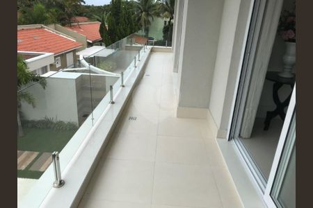 4_photo/94cdff9193.8cbbc6e43ead3576-ATLAS-167eaa4f-e69d-4b4f-a7b0-8fdb63c7e911.jpg de casa à venda com 5 quartos, 480m² em Jardim Acapulco, Guarujá