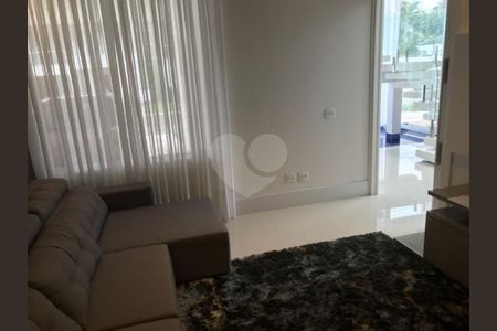 32_photo/94cdff9193.8cbbc6e43ead3576-ATLAS-b18e5d21-9595-4bdc-9f3a-a2b76ffed8b2.jpg de casa à venda com 5 quartos, 480m² em Jardim Acapulco, Guarujá