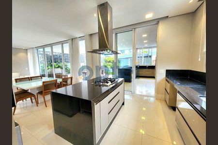 22_photo/94cdff9193.a095ebe9a9b9d05b-ATLAS-93ff3703-df25-4daf-a2e0-46d42c063eb2.jpg de casa à venda com 5 quartos, 440m² em Jardim Acapulco, Guarujá