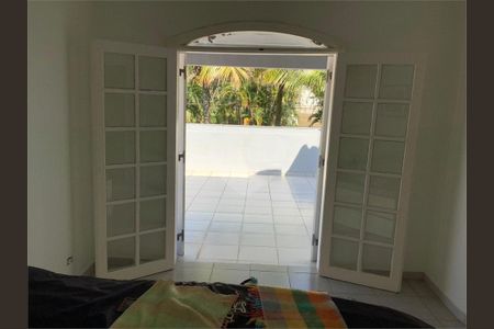 18_photo/94cdff91f3.9845a183adc4e21d-ATLAS-351d8b7d-8ee0-4357-98ef-784c14c3d15c.jpg de casa à venda com 4 quartos, 450m² em Jardim Acapulco, Guarujá