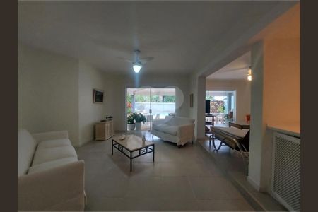 2_photo/94cdff91f3.9845a183adc4e21d-ATLAS-f3673632-2d53-455a-ab5a-e6e68fac5d72.jpg de casa à venda com 4 quartos, 450m² em Jardim Acapulco, Guarujá