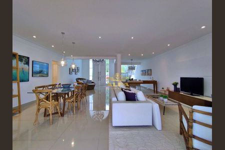 7_photo/94cdff924d.3aed5bbd04158097-ATLAS-7949e94f-d18d-4c2e-9227-dc6400a41b97.jpg de casa à venda com 4 quartos, 370m² em Jardim Acapulco, Guarujá