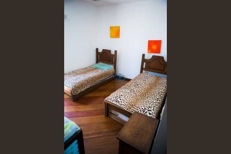 4_photo/94cdff9255.d064f87ba2f4a60c-ATLAS-530f8b56-0dde-4974-8f61-a72393355dfd.jpg de casa para alugar com 6 quartos, 556m² em Jardim Acapulco, Guarujá