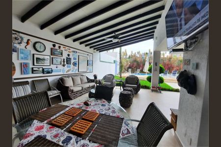 6_photo/94cdff9267.19e03aecb237846c-ATLAS-4e8efc0b-0aa3-4170-933d-9a734b70d829.jpg de casa à venda com 6 quartos, 450m² em Jardim Acapulco, Guarujá