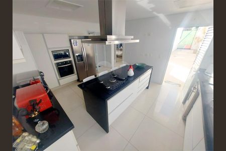 2_photo/94cdff92c1.e8818d4a5c5dde9d-ATLAS-30f02e65-0017-45ab-ac3f-e20a38174250.jpg de casa à venda com 7 quartos, 800m² em Jardim Acapulco, Guarujá