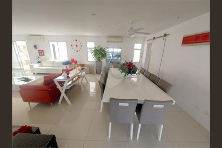 11_photo/94cdff92c1.e8818d4a5c5dde9d-ATLAS-96d1fe96-b974-4cde-a6aa-ba59710d49b5.jpg de casa à venda com 7 quartos, 800m² em Jardim Acapulco, Guarujá