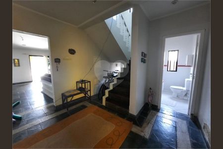 11_photo/94cdff92f7.ce0e127f29cc1409-ATLAS-fe16a9a8-0f98-4aa1-a77d-ea5f5bbd249c.jpg de casa à venda com 4 quartos, 281m² em Jardim Acapulco, Guarujá