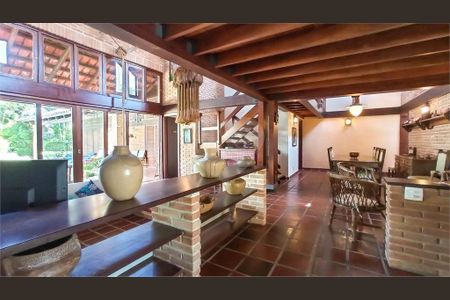 2_photo/94cdff93bf.040929e4059d90de-ATLAS-49a2cce7-2e8c-4837-83d6-9abf32f5a6f4.jpg de casa à venda com 4 quartos, 390m² em Jardim Acapulco, Guarujá