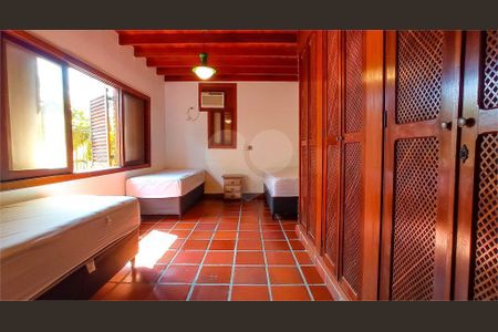 4_photo/94cdff93bf.040929e4059d90de-ATLAS-df961530-5b80-4087-acb4-e5339640d5e9.jpg de casa à venda com 4 quartos, 390m² em Jardim Acapulco, Guarujá