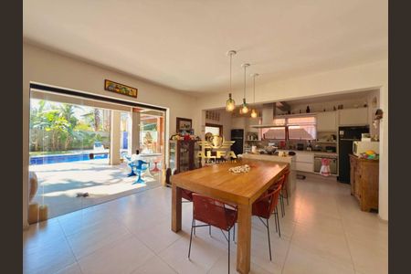 4_photo/94cdff93fb.59abdc00308a7dc6-ATLAS-672b2191-31f7-4505-b450-3ccb92463cf3.jpg de casa à venda com 5 quartos, 309m² em Jardim Acapulco, Guarujá