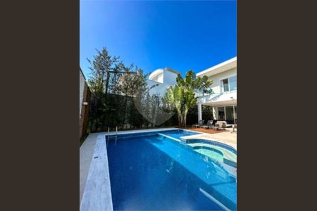 8_photo/94cdff9457.f2ed236aecaa8a04-ATLAS-9bf3d5b5-85e9-4169-9733-6c700e121553.jpg de casa à venda com 5 quartos, 525m² em Jardim Acapulco, Guarujá