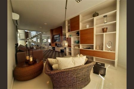 10_photo/94cdff94b5.342cb89e52c6f9ad-ATLAS-75f84fa9-16a2-4aea-82c2-e96a23c676c2.jpg de casa à venda com 5 quartos, 480m² em Jardim Acapulco, Guarujá