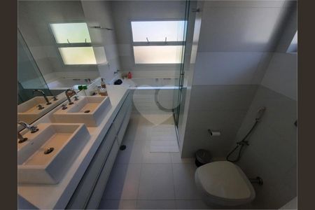 47_photo/94cdff94b5.342cb89e52c6f9ad-ATLAS-802e3140-d4e9-449f-b670-c4a624dac38e.jpg de casa à venda com 5 quartos, 480m² em Jardim Acapulco, Guarujá