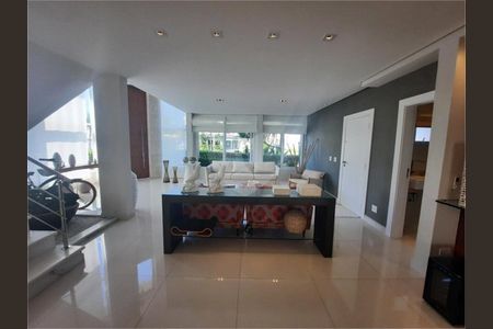 10_photo/94cdff94b5.342cb89e52c6f9ad-ATLAS-82cfb6b6-b336-4395-a6a7-ec5f30ab4e11.jpg de casa à venda com 5 quartos, 480m² em Jardim Acapulco, Guarujá