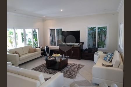 12_photo/94cdff94c1.7afcace885c8310e-ATLAS-4c5c8c2e-9307-4d87-b4a1-0a0ebc0afcf1.jpg de casa à venda com 5 quartos, 440m² em Jardim Acapulco, Guarujá