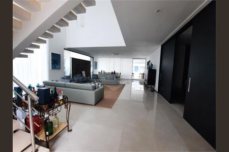 11_photo/94cdff9501.29a8e90058113596-ATLAS-b4bbfe64-13ce-4b9d-8e88-e7cfc0482138.jpg de casa à venda com 5 quartos, 460m² em Jardim Acapulco, Guarujá