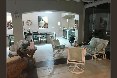 2_photo/94cdff952d.87c2d0f47683b1c8-ATLAS-0b4dc0ec-3797-4ef1-968a-4fcc6a961b4f.jpg de casa à venda com 5 quartos, 1000m² em Jardim Acapulco, Guarujá