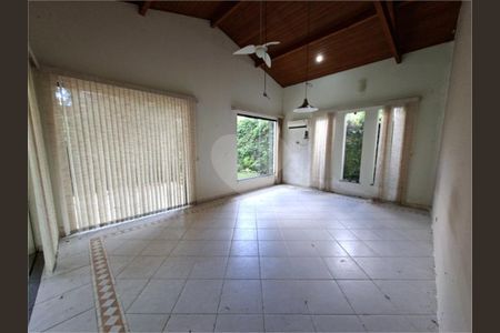 14_photo/94cdff955d.007d8801227075bf-ATLAS-19a7f514-60a6-42ff-a192-a36b551fffac.jpg de casa à venda com 1 quarto, 188m² em Jardim Acapulco, Guarujá