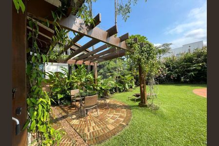79_photo/94cdff95ab.9a0cf215368575da-ATLAS-a868b70b-3476-4bf4-92e1-8f3b5021bb01.jpg de casa para alugar com 4 quartos, 560m² em Jardim Acapulco, Guarujá