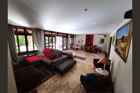 4_photo/94cdff95ab.b62bf0a88a2b8643-ATLAS-916dffa4-d10c-435a-9ea3-ca4cbe127e29.jpg de casa à venda com 4 quartos, 380m² em Jardim Acapulco, Guarujá