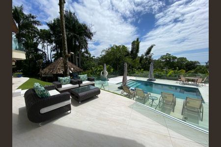 34_photo/94cdff9ced.f279df7ab7105e24-ATLAS-e8b26847-208a-46b9-b64a-ee5ea929fc3b.jpg de casa à venda com 6 quartos, 700m² em Balneario Praia do Pernambuco, Guarujá