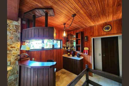 2_photo/94cdff9d2d.94eccd8fc9add72f-ATLAS-6531a31b-ea92-4adf-b939-8677a0056169.jpg de casa à venda com 4 quartos, 363m² em Balneario Praia do Pernambuco, Guarujá