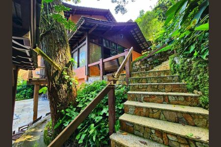 11_photo/94cdff9d2d.94eccd8fc9add72f-ATLAS-db3b60df-802b-438c-8dfc-72817e6c75e7.jpg de casa à venda com 4 quartos, 363m² em Balneario Praia do Pernambuco, Guarujá