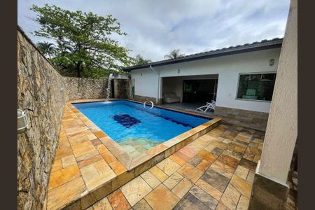 12_photo/94cdff9d2f.8ca146e4695ff152-ATLAS-aa8db269-6f8f-4429-a01c-8848ef5e804c.jpg de casa de condomínio à venda com 4 quartos, 200m² em Balneario Praia do Pernambuco, Guarujá