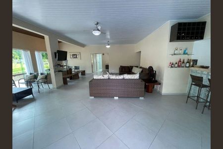 2_photo/94cdff9d2f.8ca146e4695ff152-ATLAS-bb3344e1-89db-445b-8789-5fe5b0ad0a12.jpg de casa de condomínio à venda com 4 quartos, 200m² em Balneario Praia do Pernambuco, Guarujá