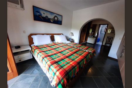 3_photo/94cdffbfe7.3913879a8cf012ea-ATLAS-1bbb50bd-fdc6-4b98-ba67-c0e9572aeb9a.jpg de casa à venda com 4 quartos, 410m² em Jardim Acapulco, Guarujá