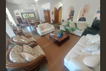 6_photo/94cdffbfe7.3913879a8cf012ea-ATLAS-2eba2a4e-4e6a-48ef-b7a4-006585bc6a81.jpg de casa à venda com 4 quartos, 410m² em Jardim Acapulco, Guarujá