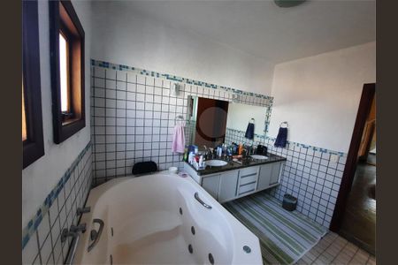 37_photo/94cdffbfe7.3913879a8cf012ea-ATLAS-a724c961-8800-4cb9-8cdf-7c02927e715c.jpg de casa à venda com 4 quartos, 410m² em Jardim Acapulco, Guarujá