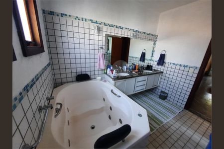 38_photo/94cdffbfe7.3913879a8cf012ea-ATLAS-d0f9baee-13a1-45be-86f1-1191e902dd8b.jpg de casa à venda com 4 quartos, 410m² em Jardim Acapulco, Guarujá