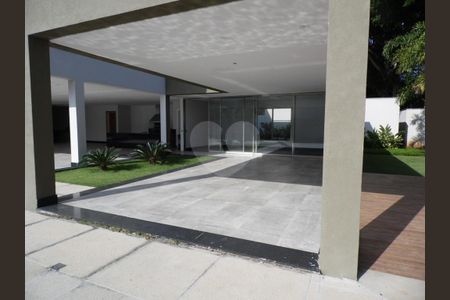 3_photo/94cdffe4b7.51e9d72e285c0521-ATLAS-2ac1a1a4-4194-42a9-b780-73bc80affbbd.jpg de casa à venda com 6 quartos, 995m² em Jardim Acapulco, Guarujá